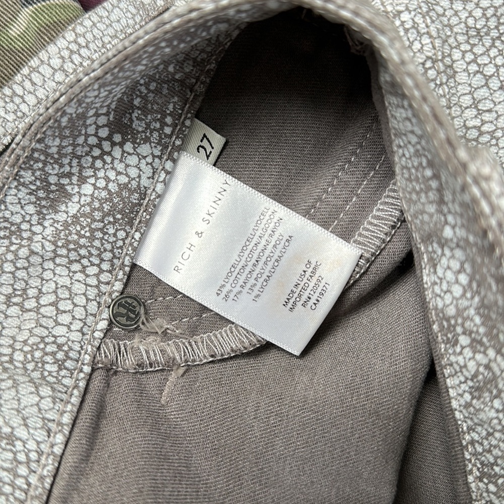 Rich & Skinny shorts, patterned grey and white, Size 27 - Picture 5 of 5